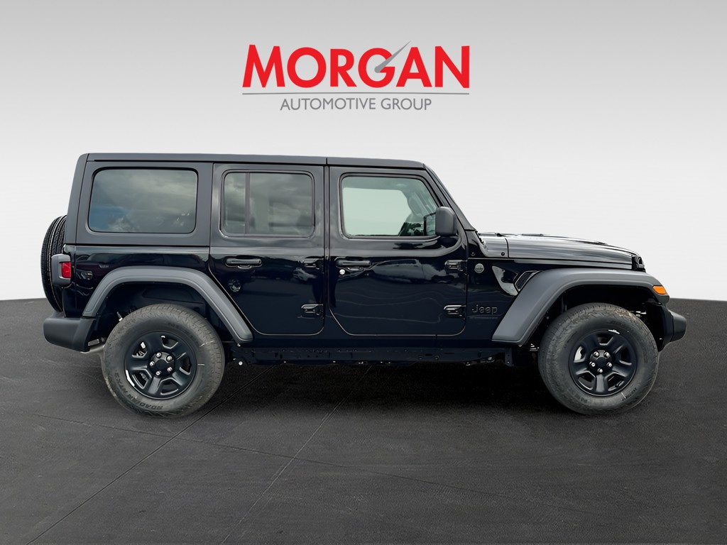 2026 Jeep Wrangler - Photo 8