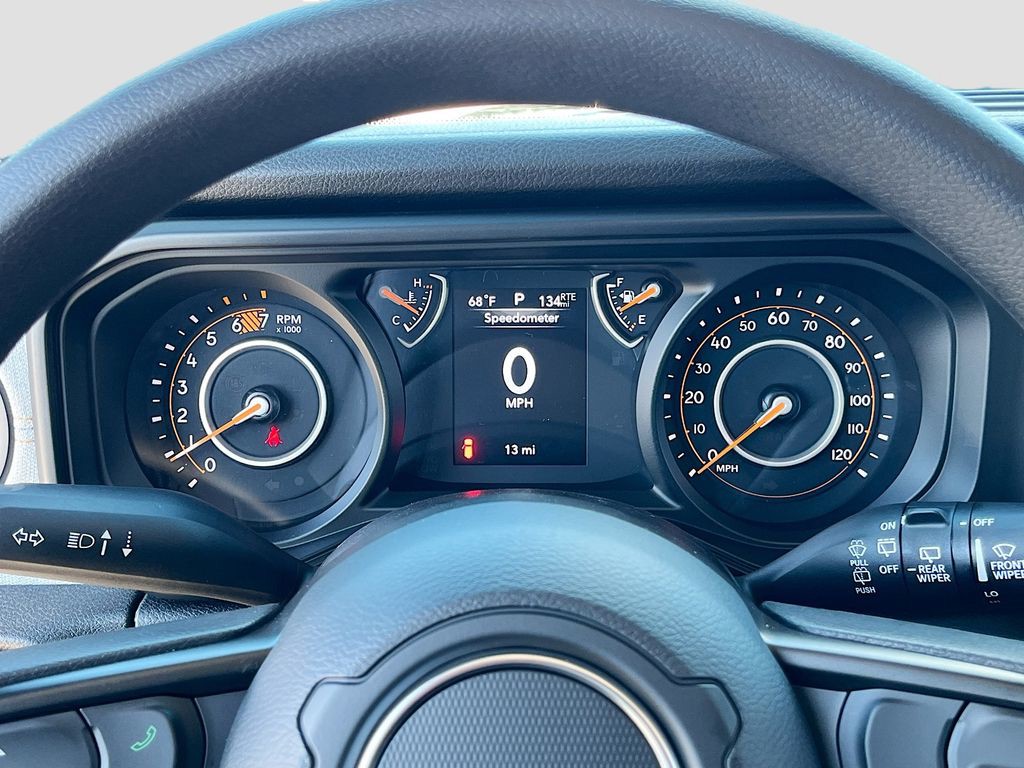 2026 Jeep Wrangler - Photo 12
