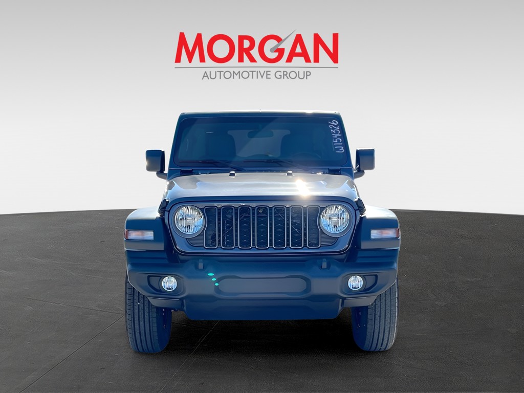 2026 Jeep Wrangler - Photo 3