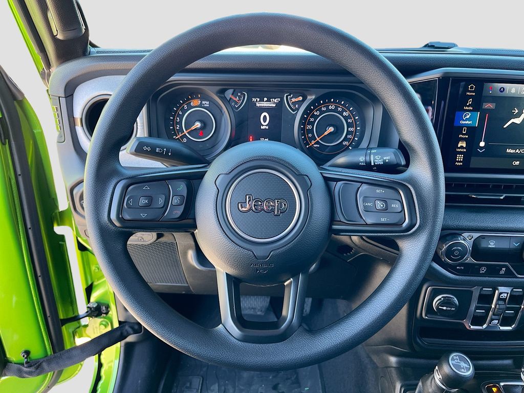 2026 Jeep Wrangler - Photo 11