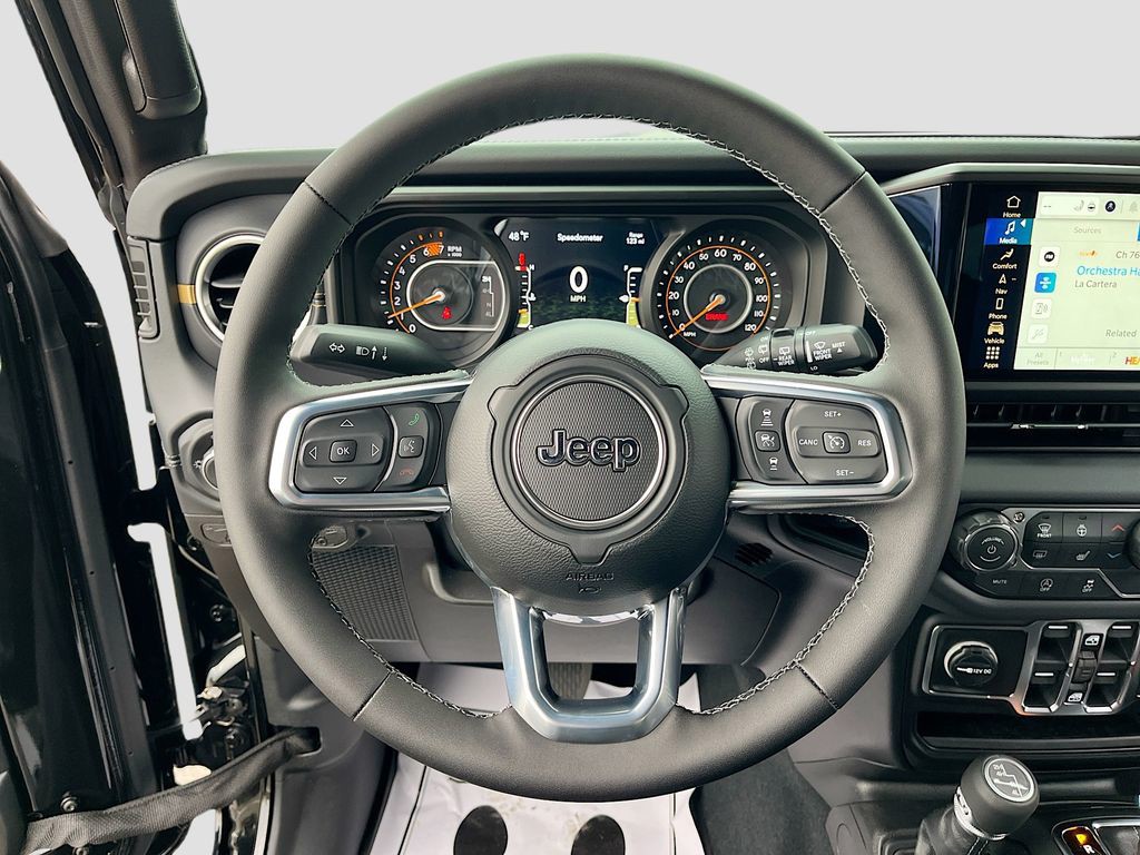 2026 Jeep Wrangler - Photo 11