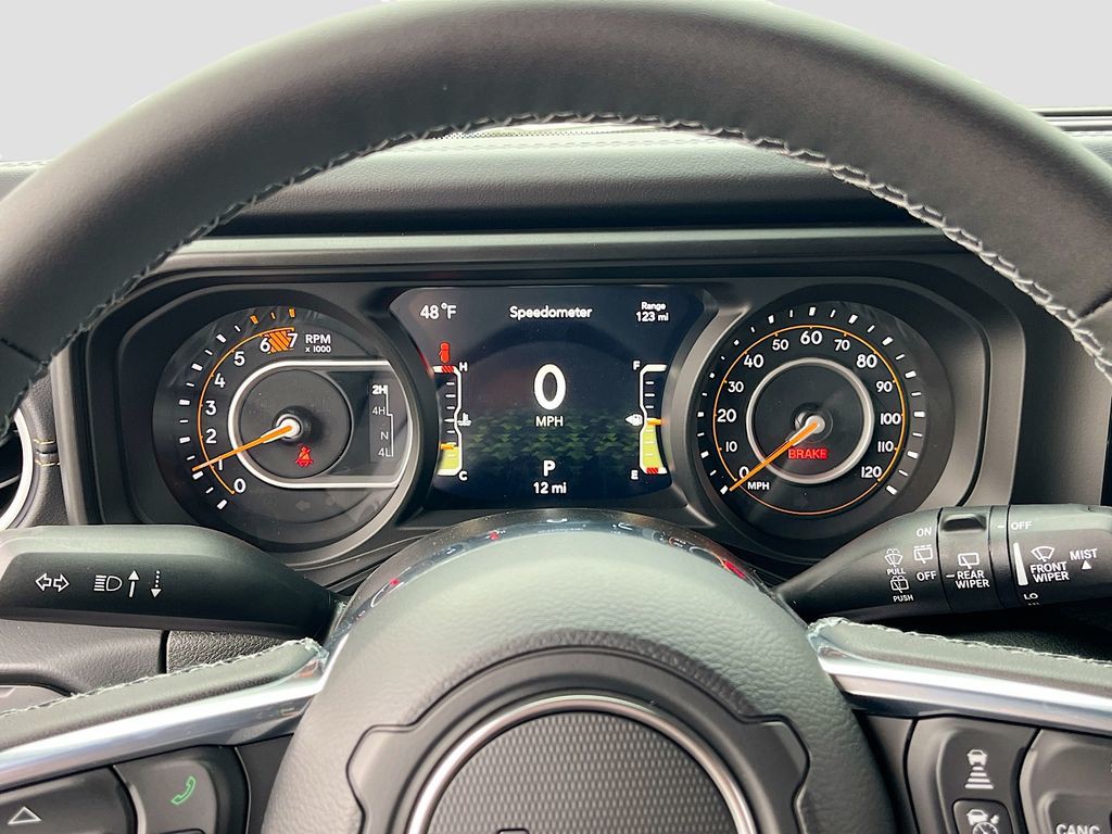 2026 Jeep Wrangler - Photo 12