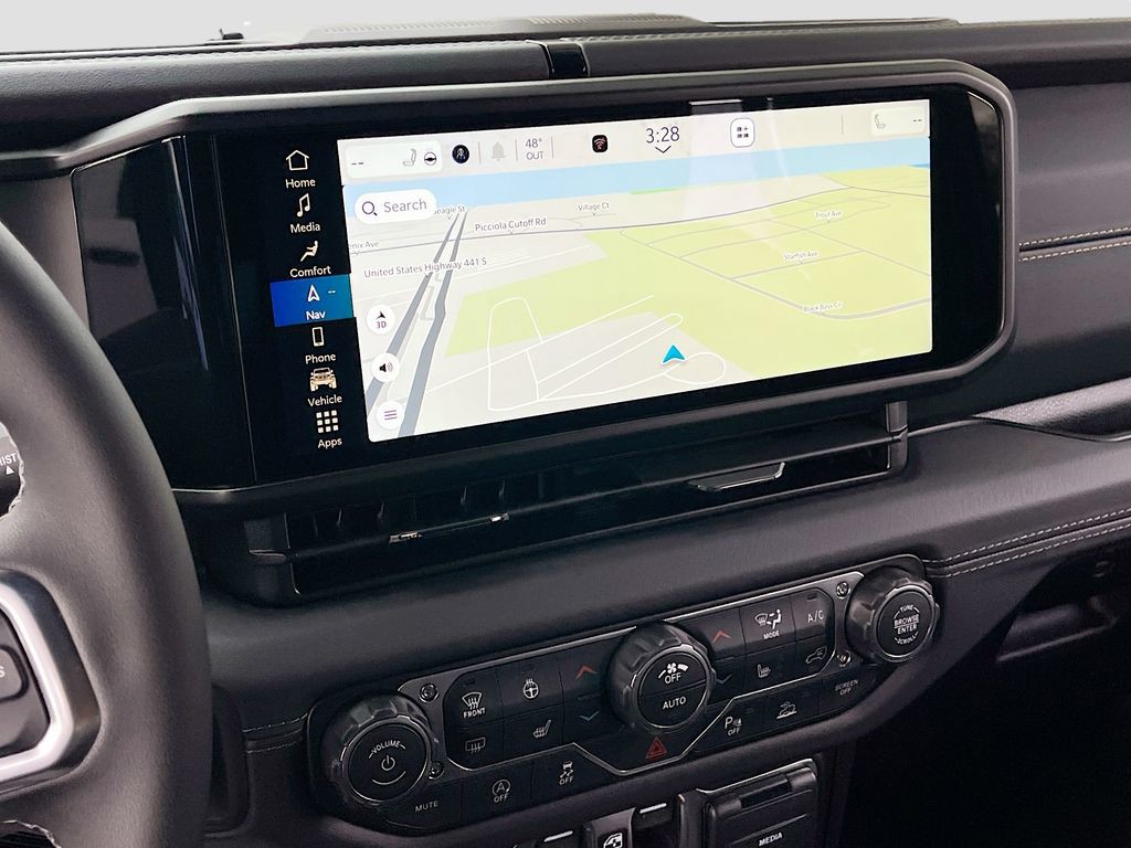 2026 Jeep Wrangler - Photo 13