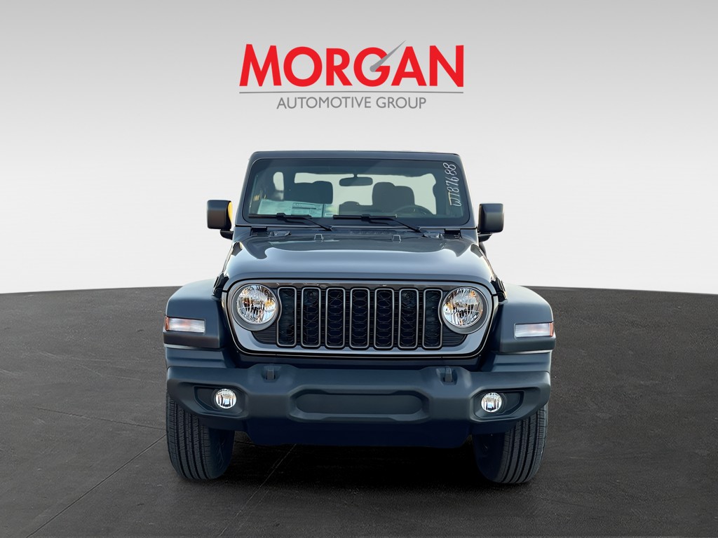 2026 Jeep Wrangler - Photo 3