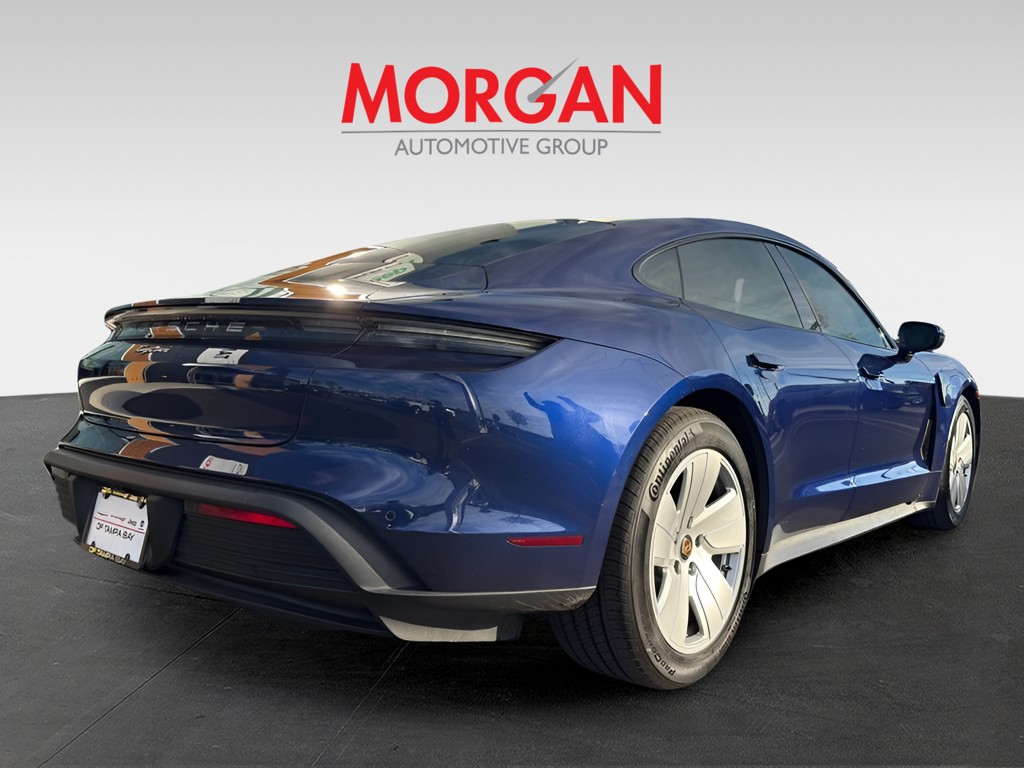 2022 Porsche Taycan - Photo 5
