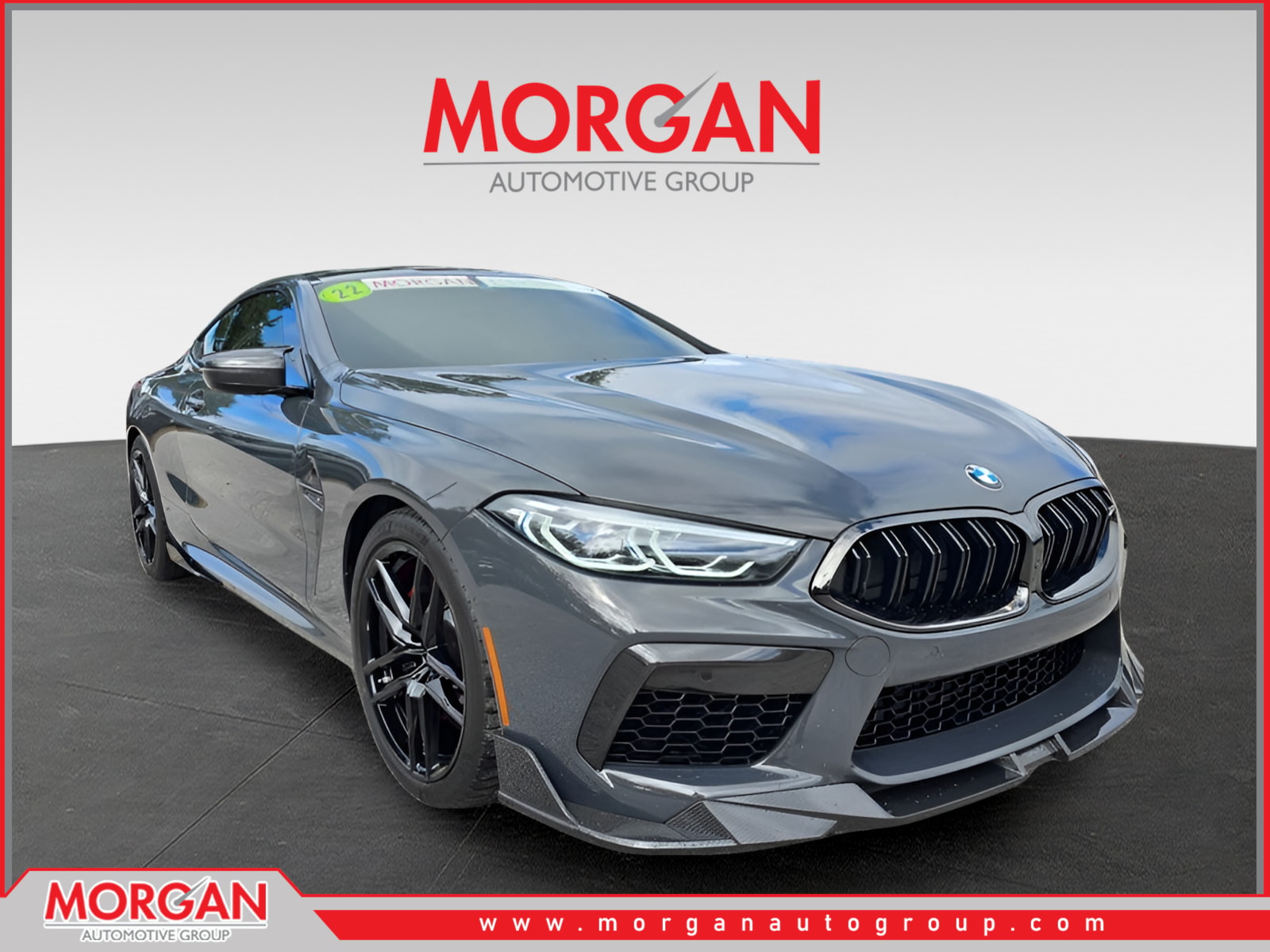 2022 BMW M8