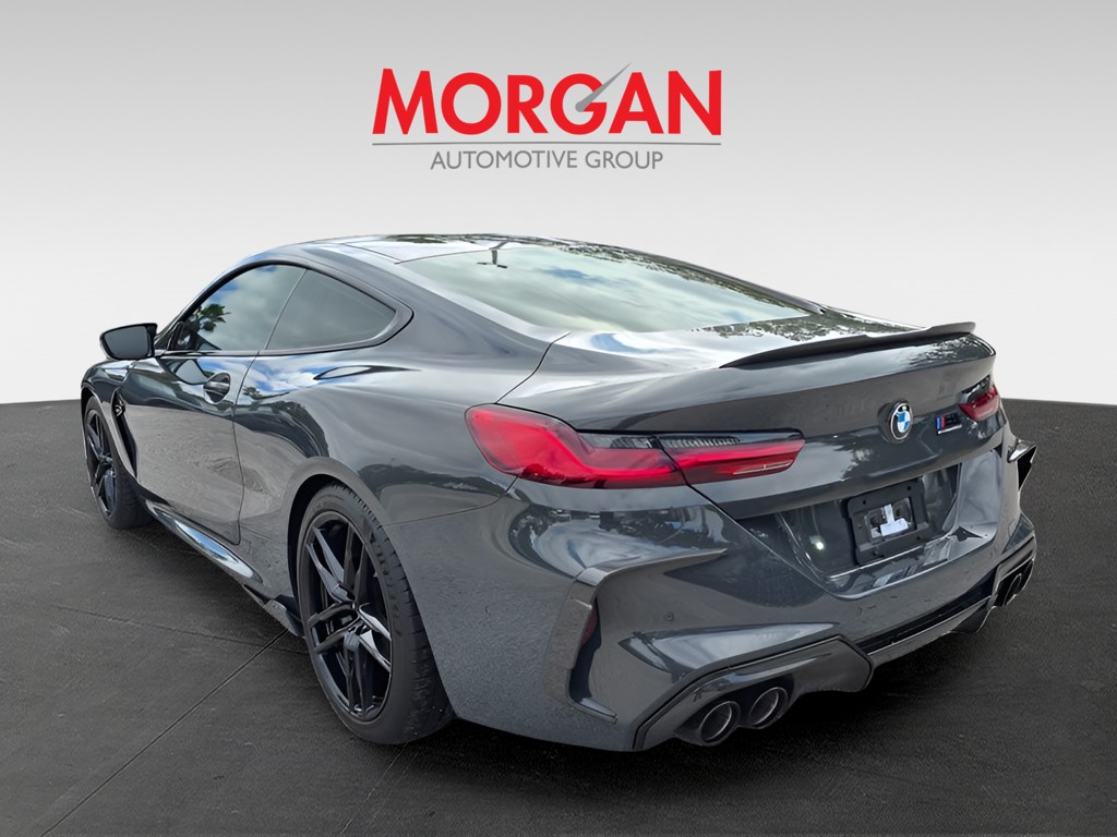 2022 BMW M8 - Photo 4