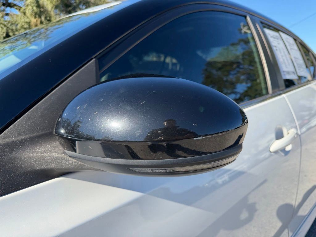 2021 Nissan Sentra - Photo 11