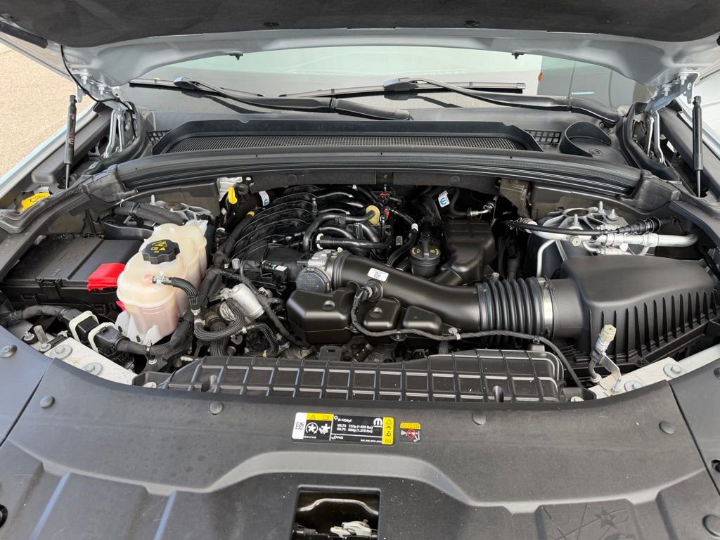 2023 Jeep Grand Cherokee - Photo 12