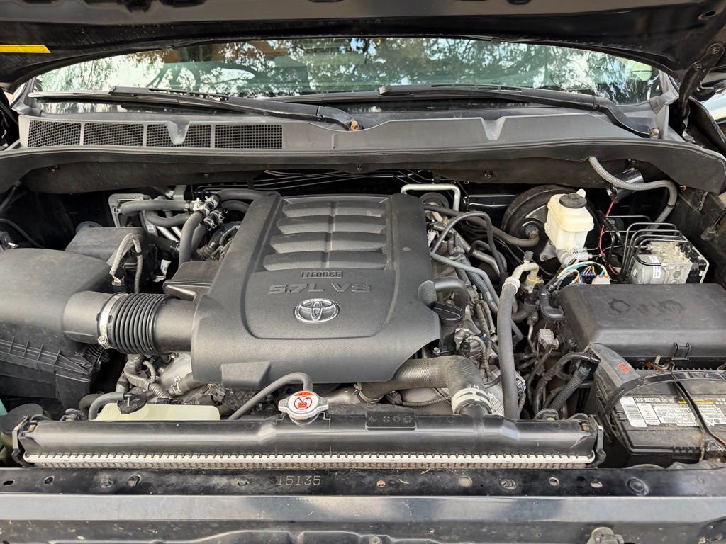 2018 Toyota Sequoia - Photo 11