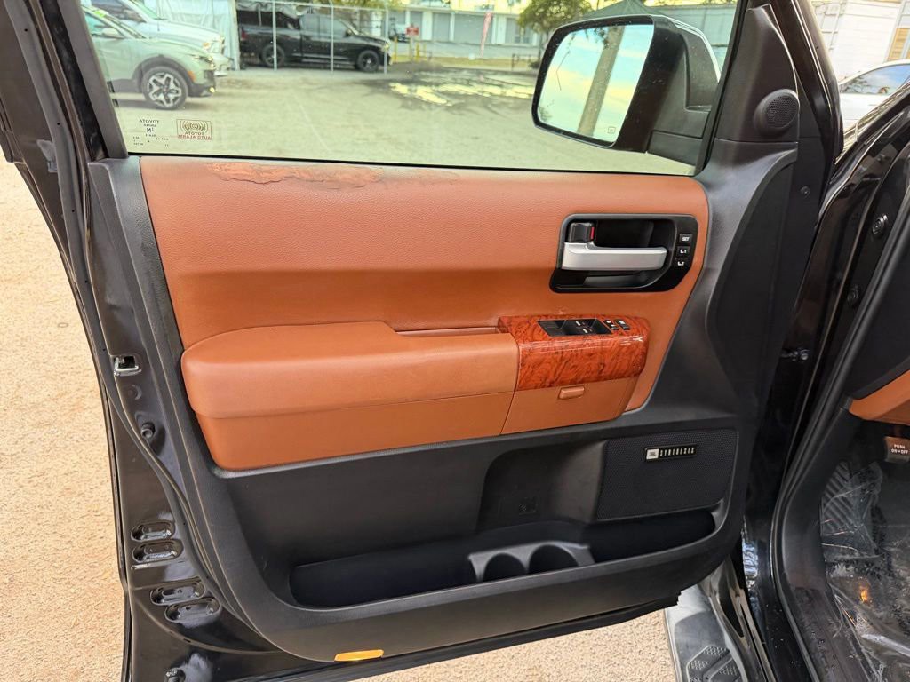 2018 Toyota Sequoia - Photo 12