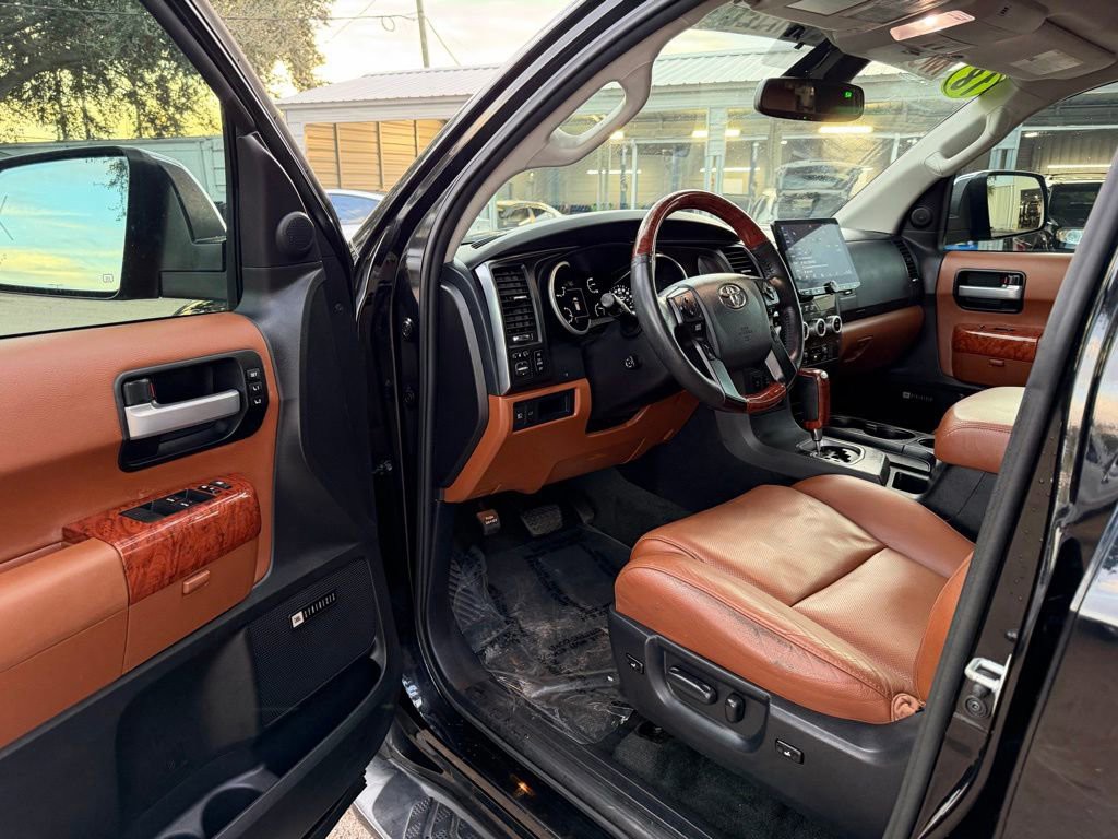 2018 Toyota Sequoia - Photo 14