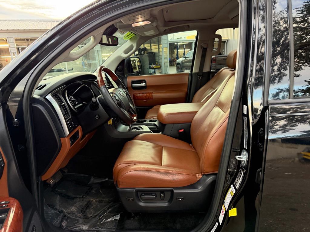 2018 Toyota Sequoia - Photo 15