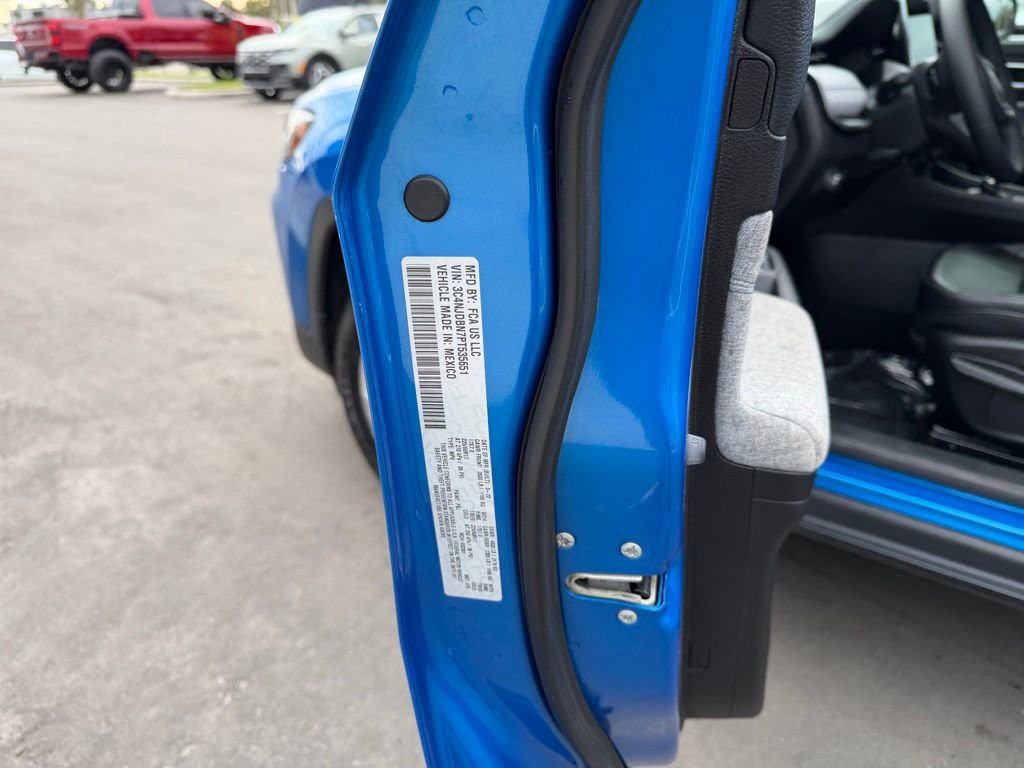 2023 Jeep Compass - Photo 13