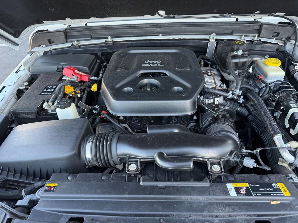 2021 Jeep Wrangler - Photo 11