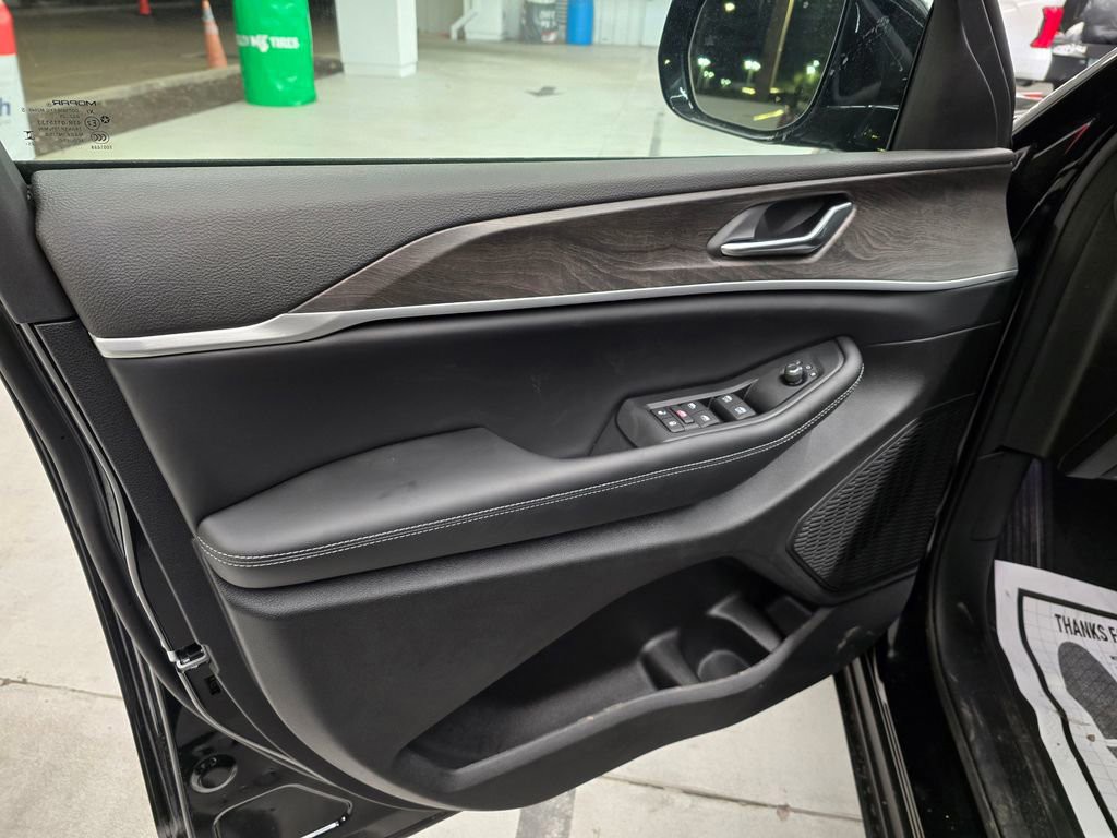 2026 Jeep Grand Cherokee - Photo 13