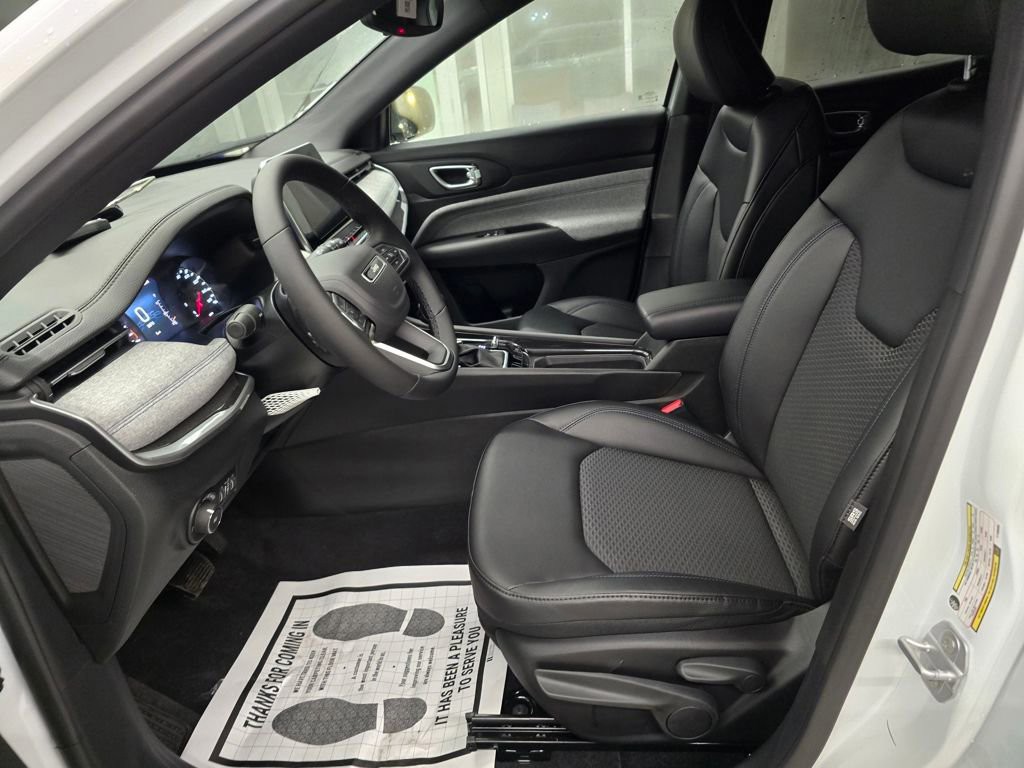 2026 Jeep Compass - Photo 15
