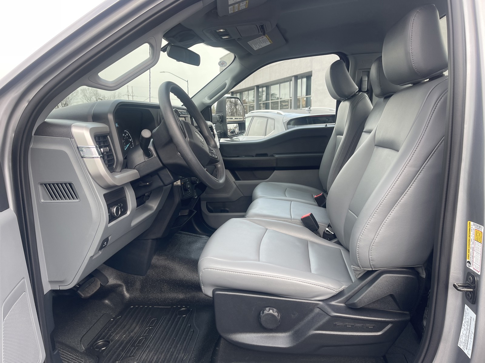 2024 Ford F-250 XL photo 9