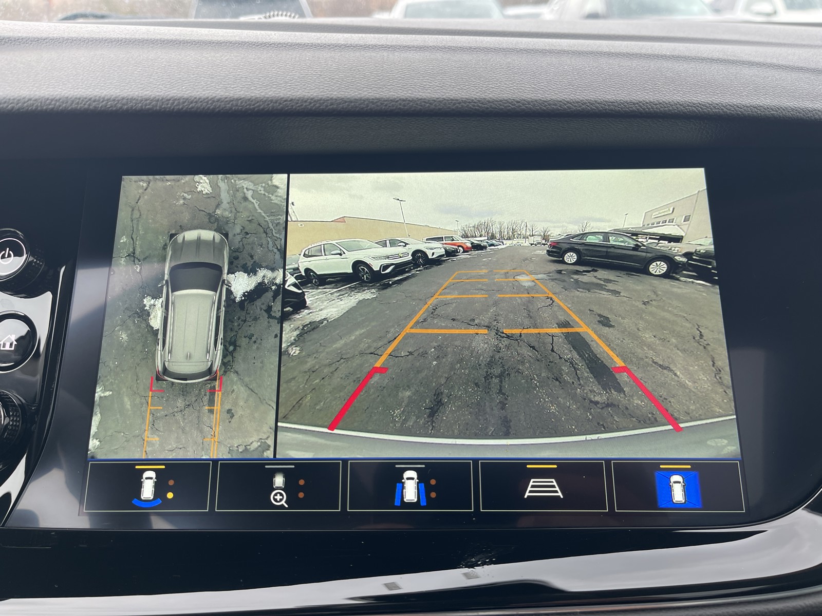 2023 Buick Envision Avenir photo 17