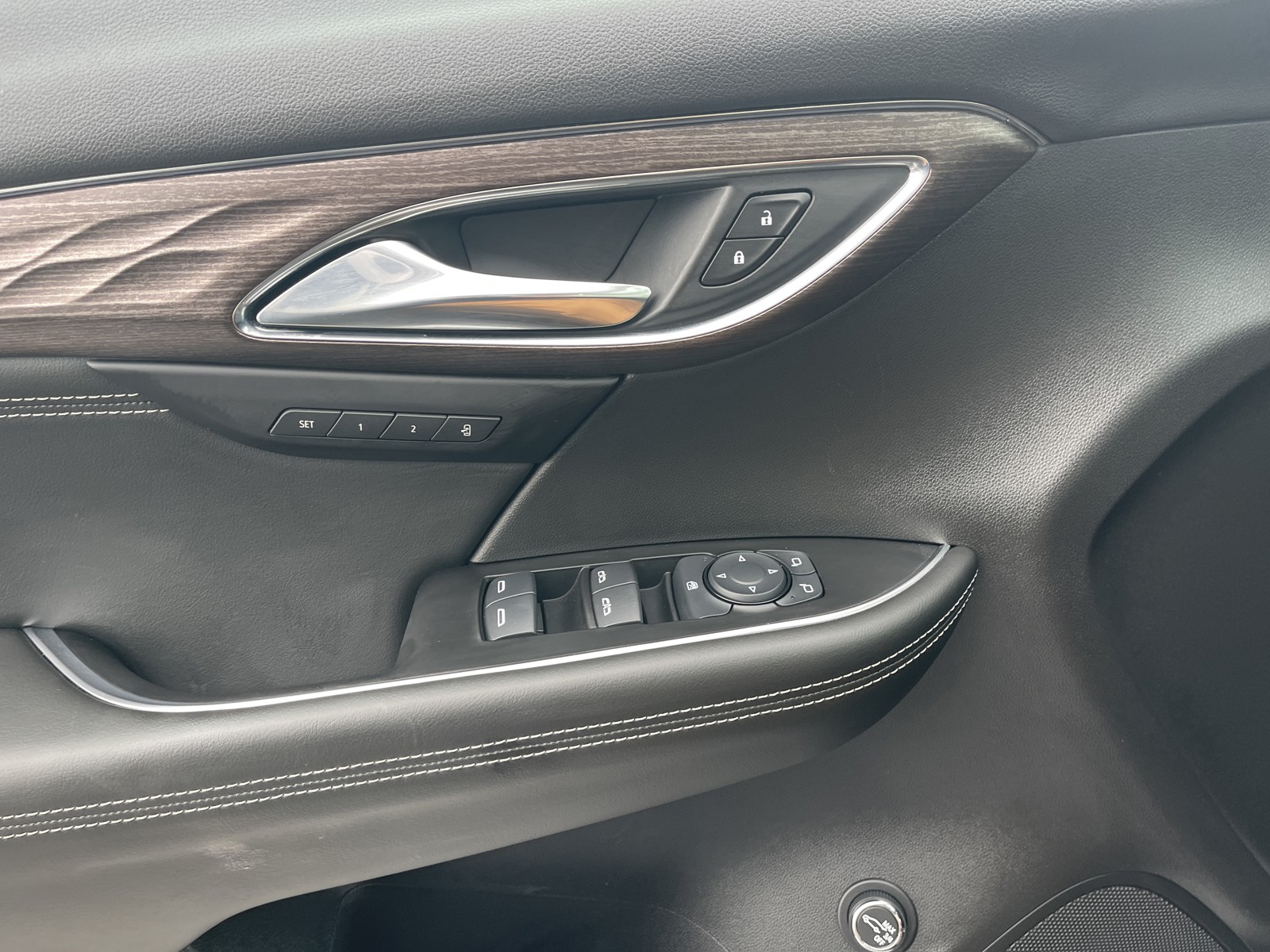 2023 Buick Envision Avenir photo 28
