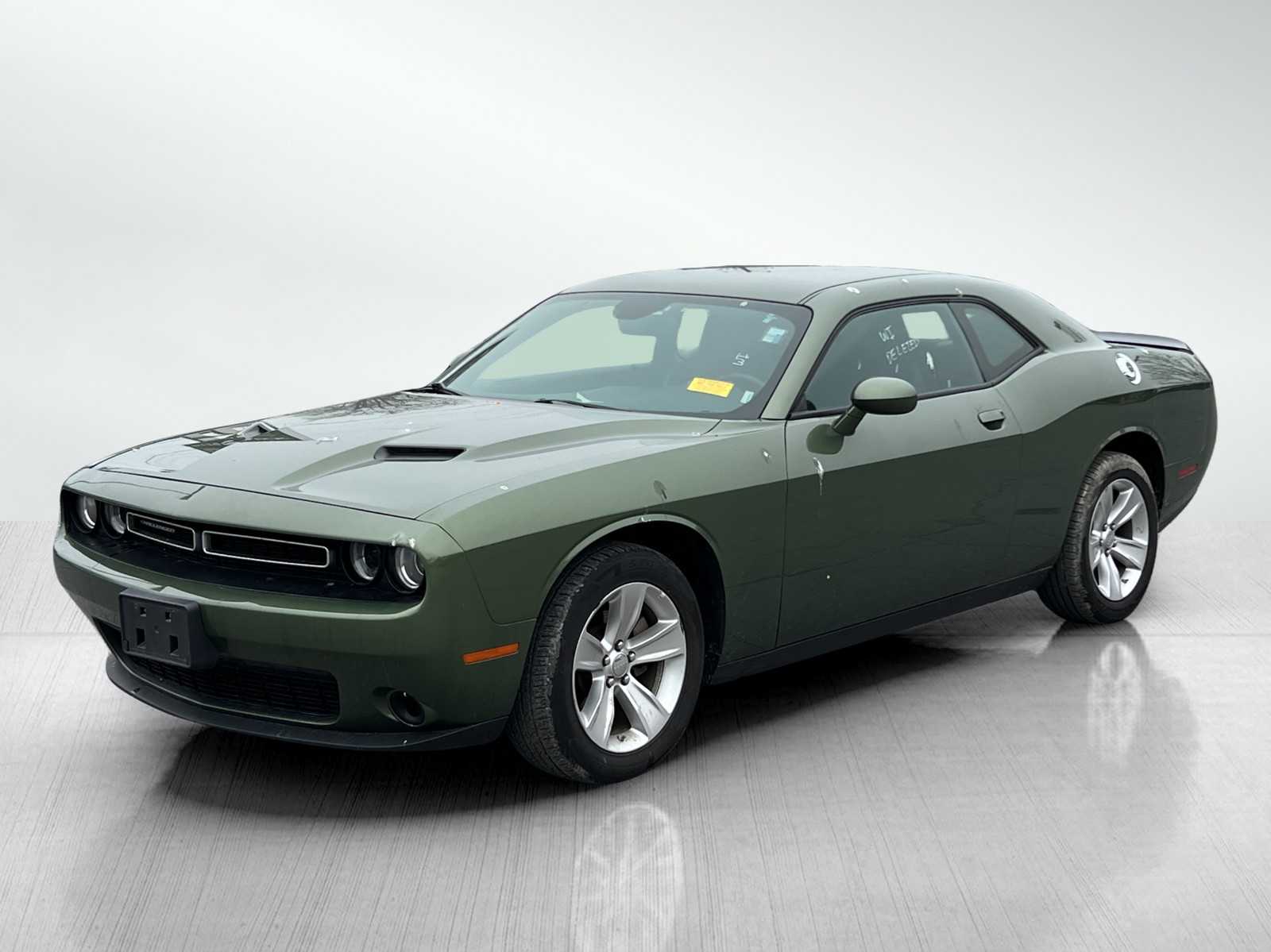2023 Dodge Challenger SXT photo 2