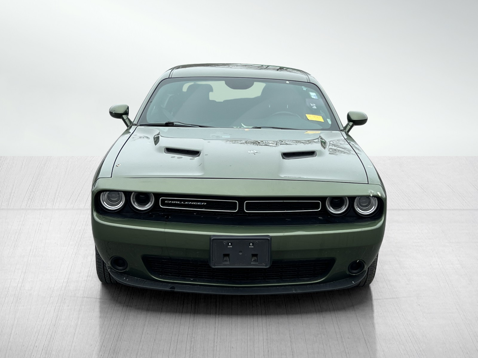 2023 Dodge Challenger SXT photo 3