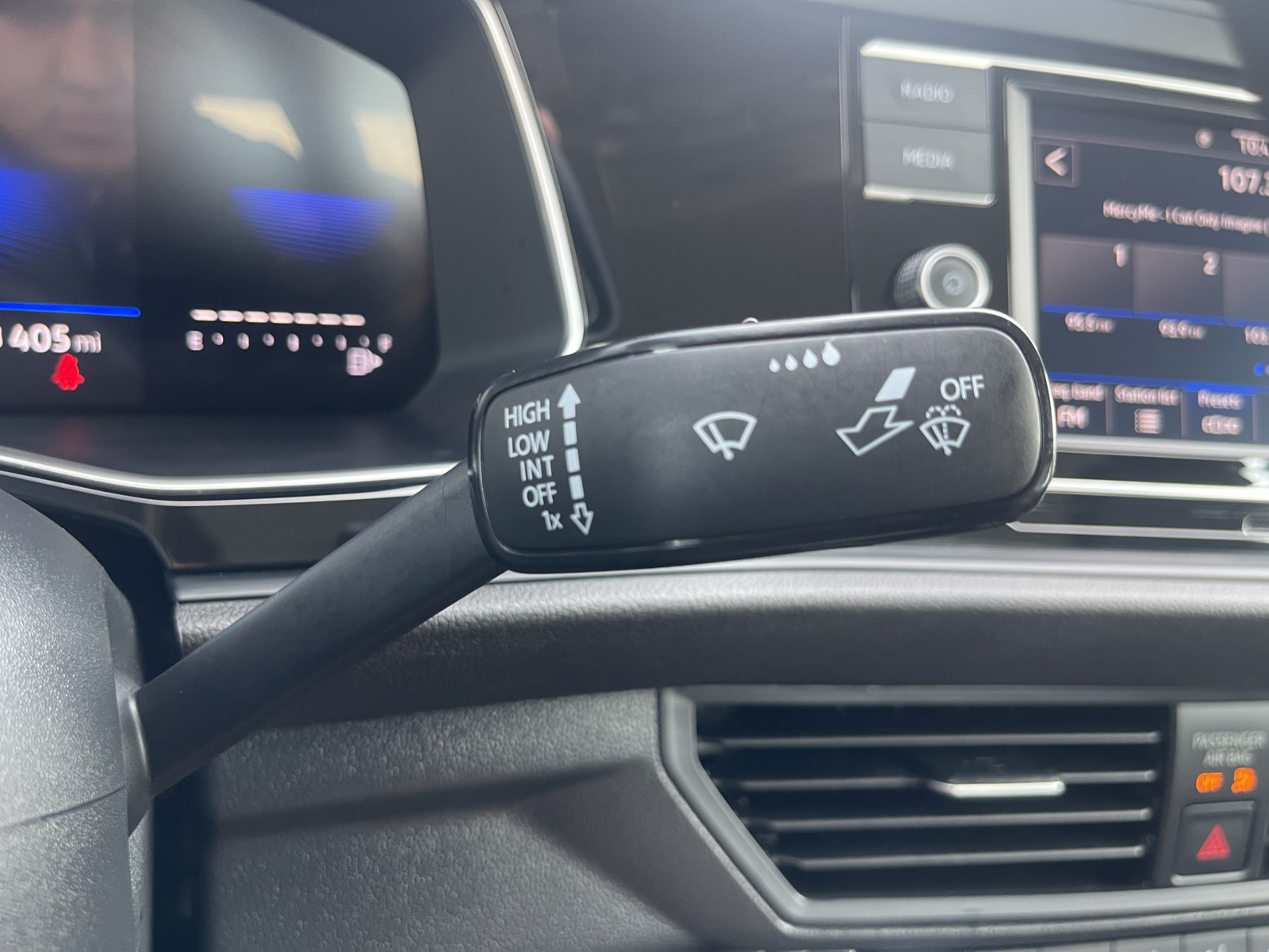 2024 Volkswagen Jetta SE photo 22