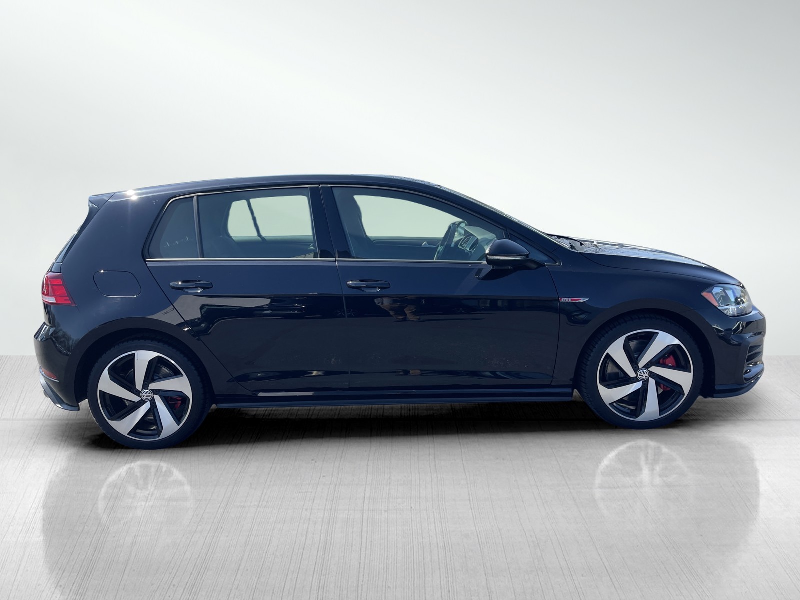 2020 Volkswagen Golf GTI S photo 4