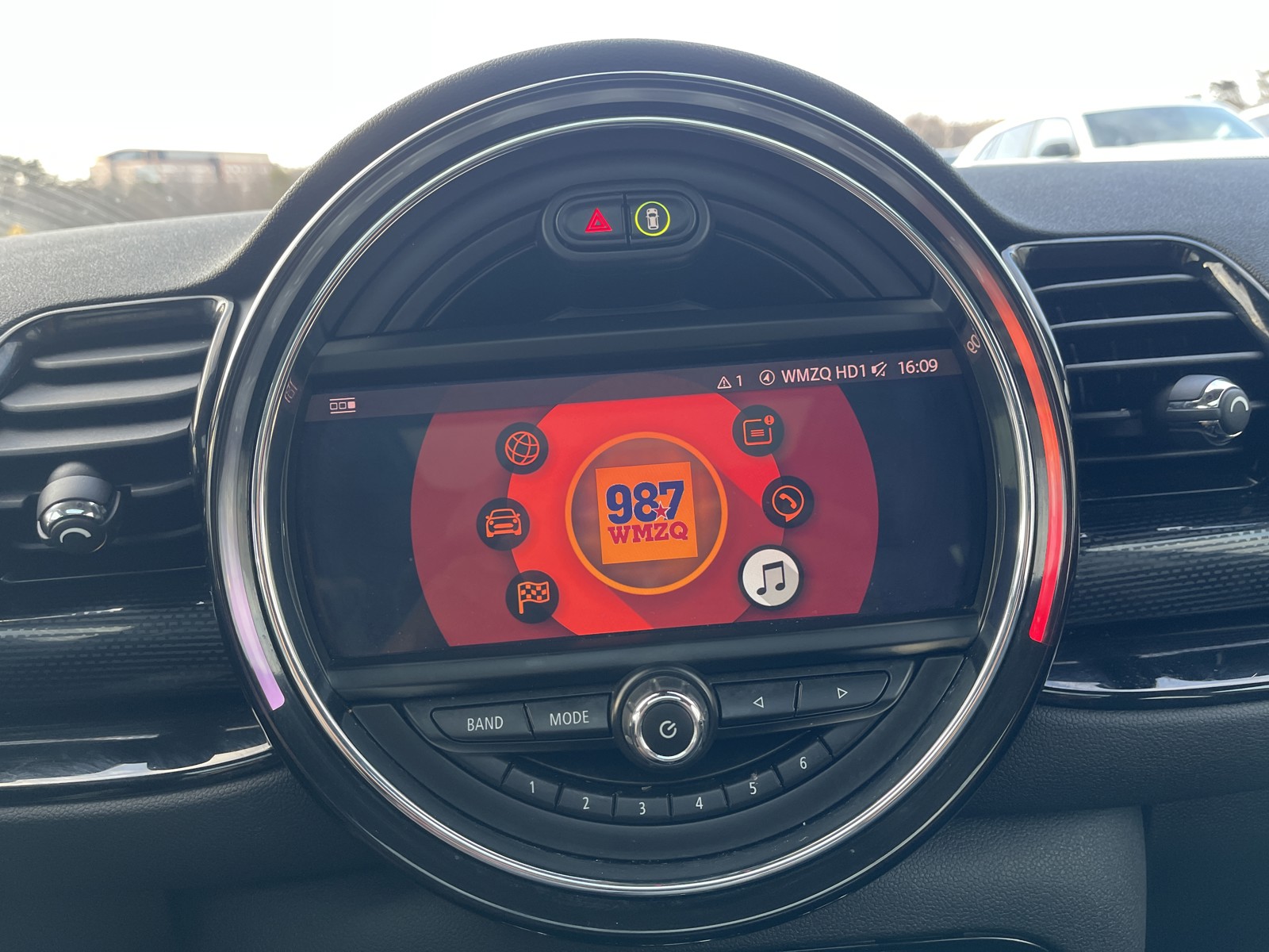 2019 Mini Clubman Base ALL4 photo 16