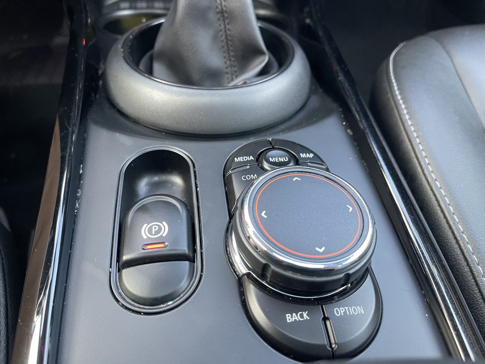 2019 Mini Clubman Base ALL4 photo 21