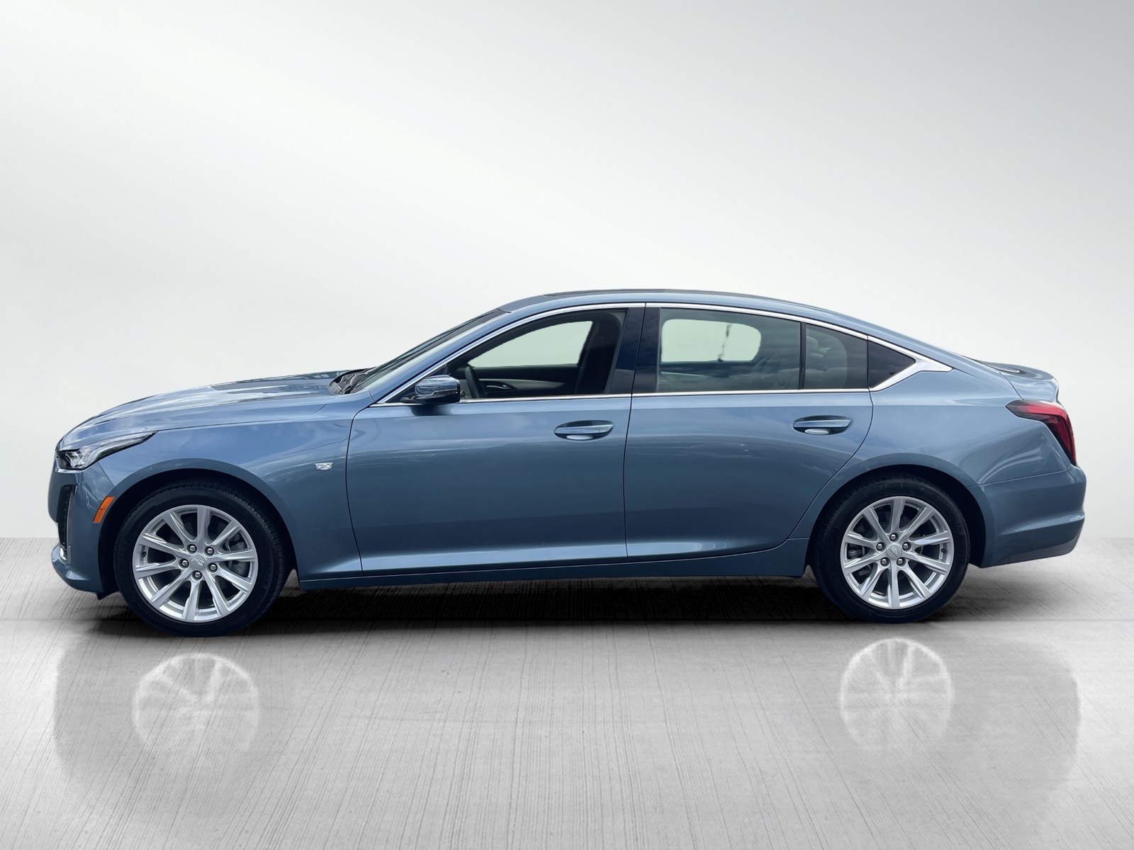2024 Cadillac CT5 Luxury photo 3