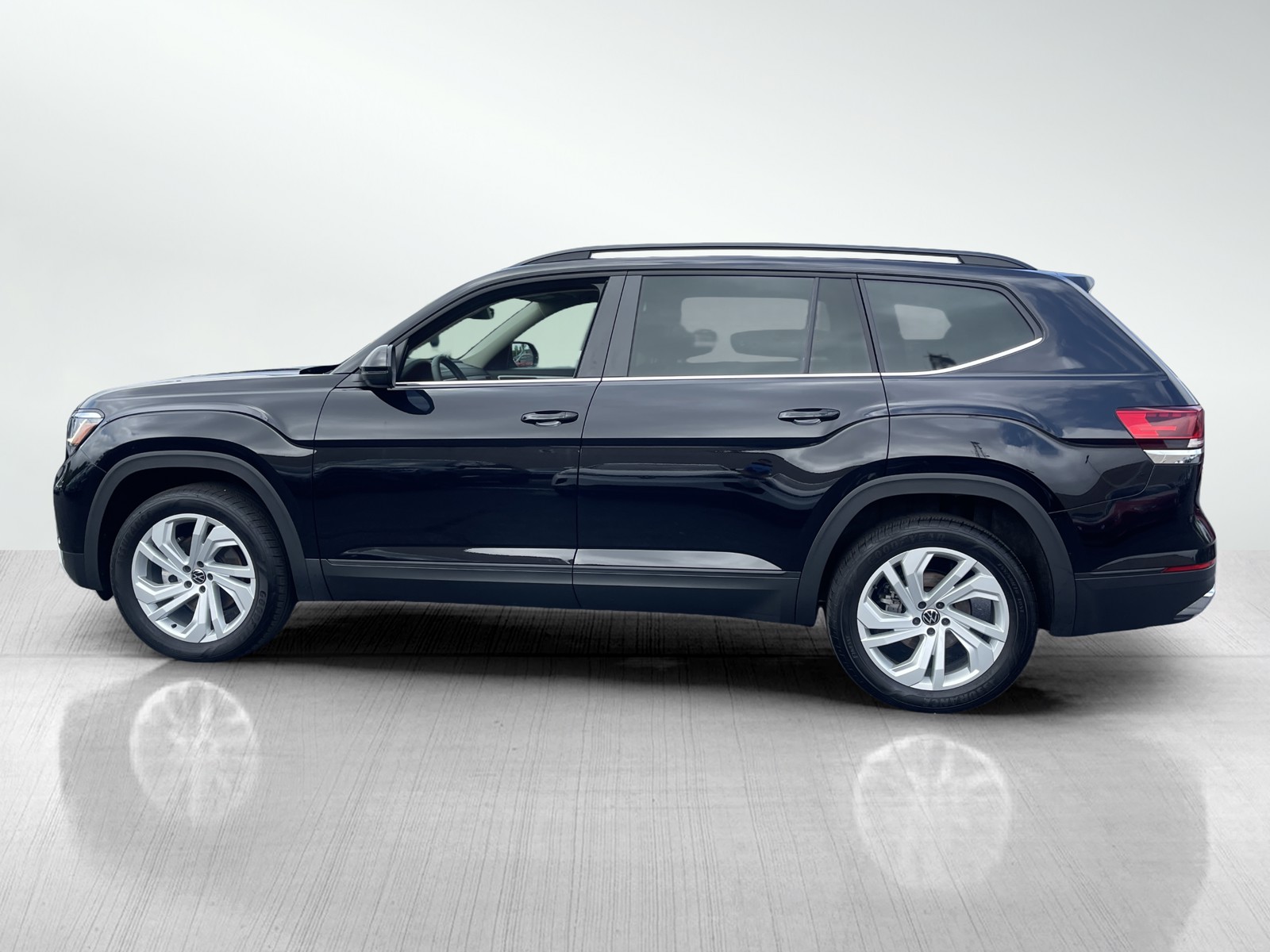 2023 Volkswagen Atlas V6 SE Technology photo 3