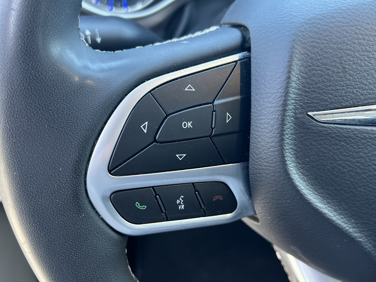 2022 Chrysler Voyager LX photo 17