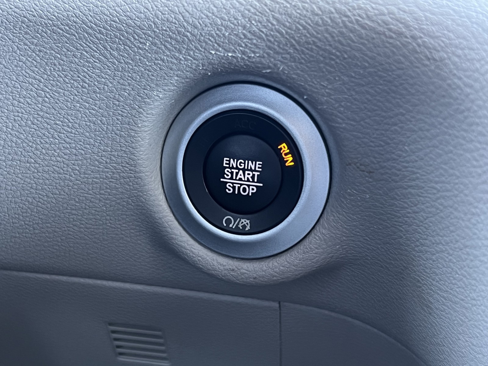 2022 Chrysler Voyager LX photo 21
