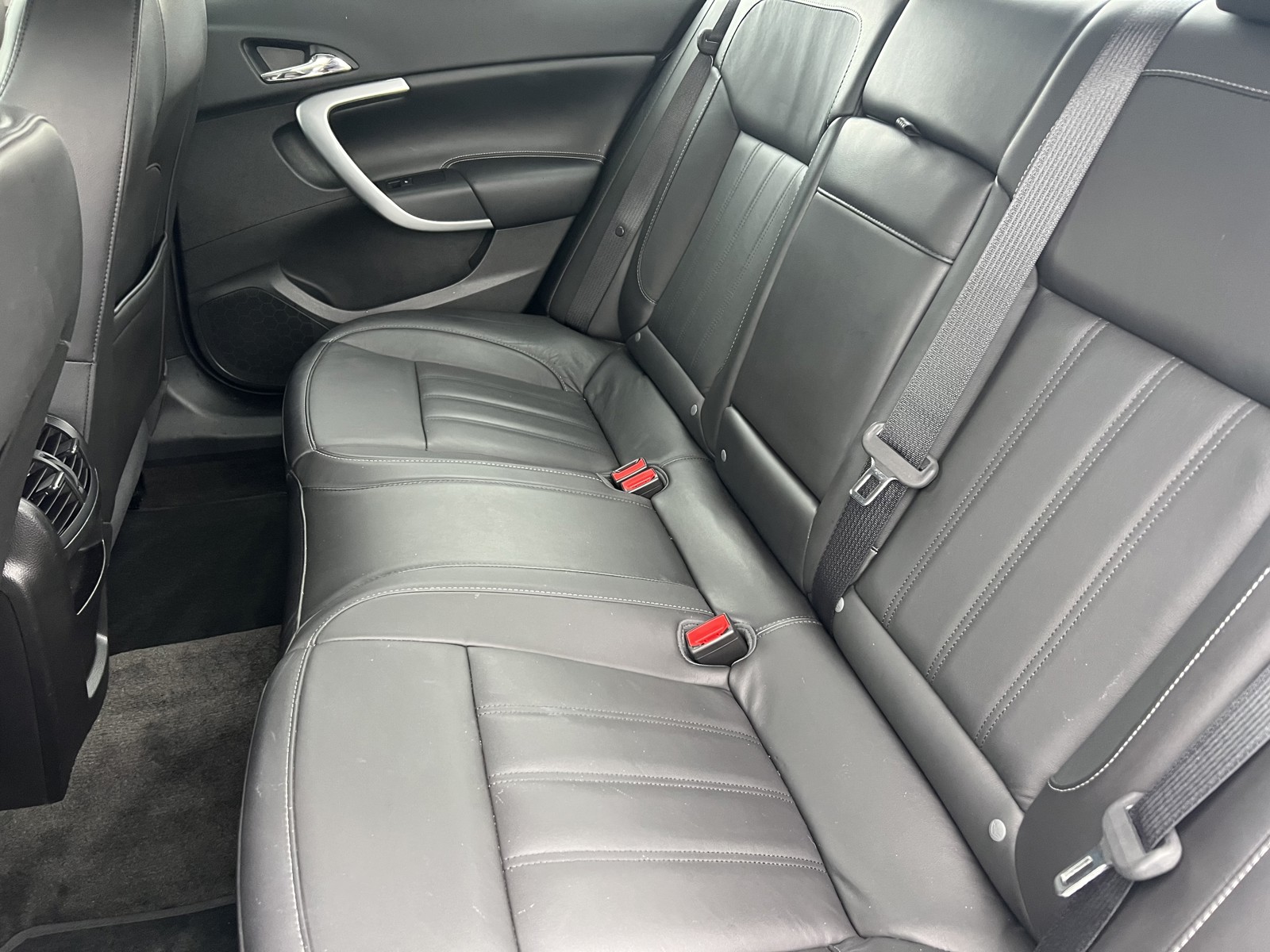 2016 Buick Regal Turbo photo 11