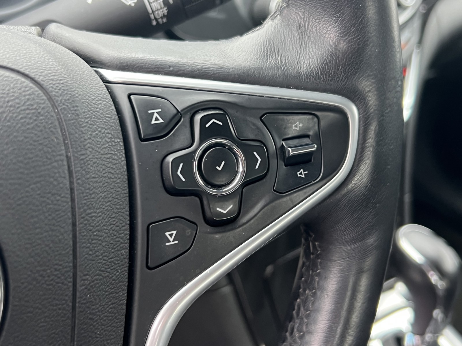 2016 Buick Regal Turbo photo 16