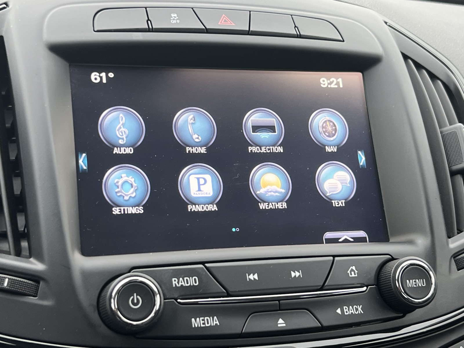 2016 Buick Regal Turbo photo 21