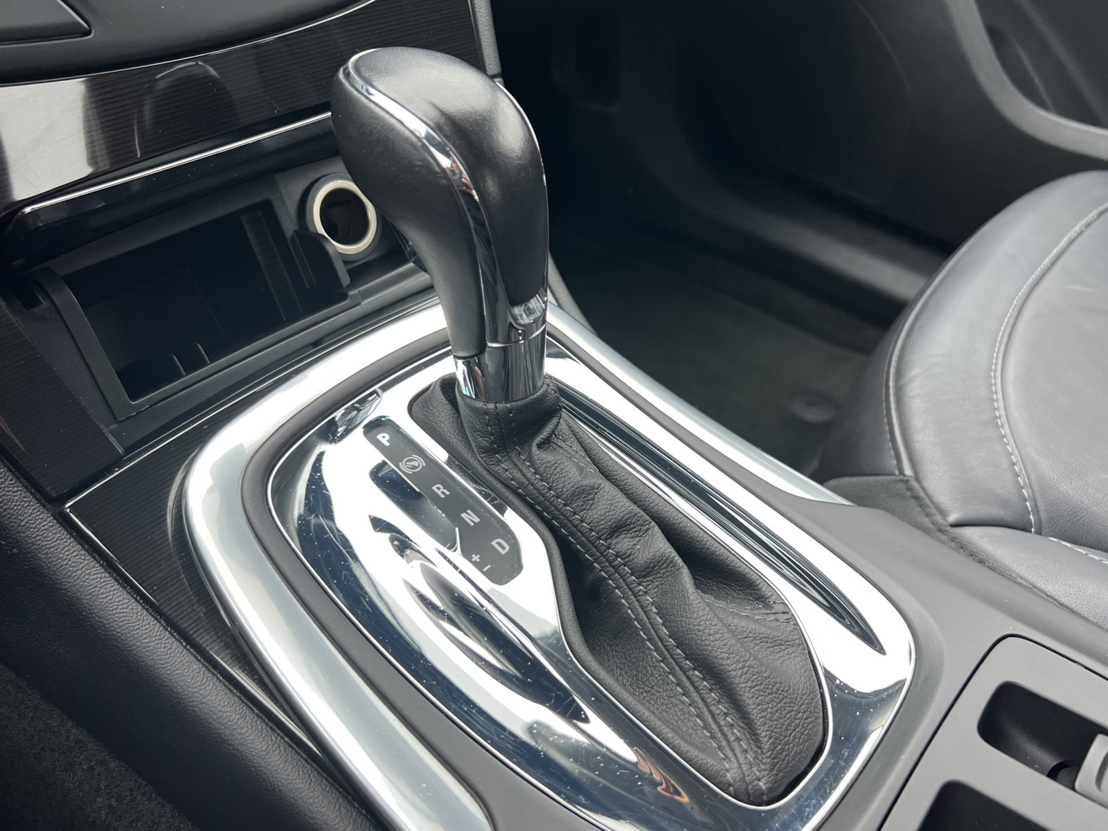 2016 Buick Regal Turbo photo 25