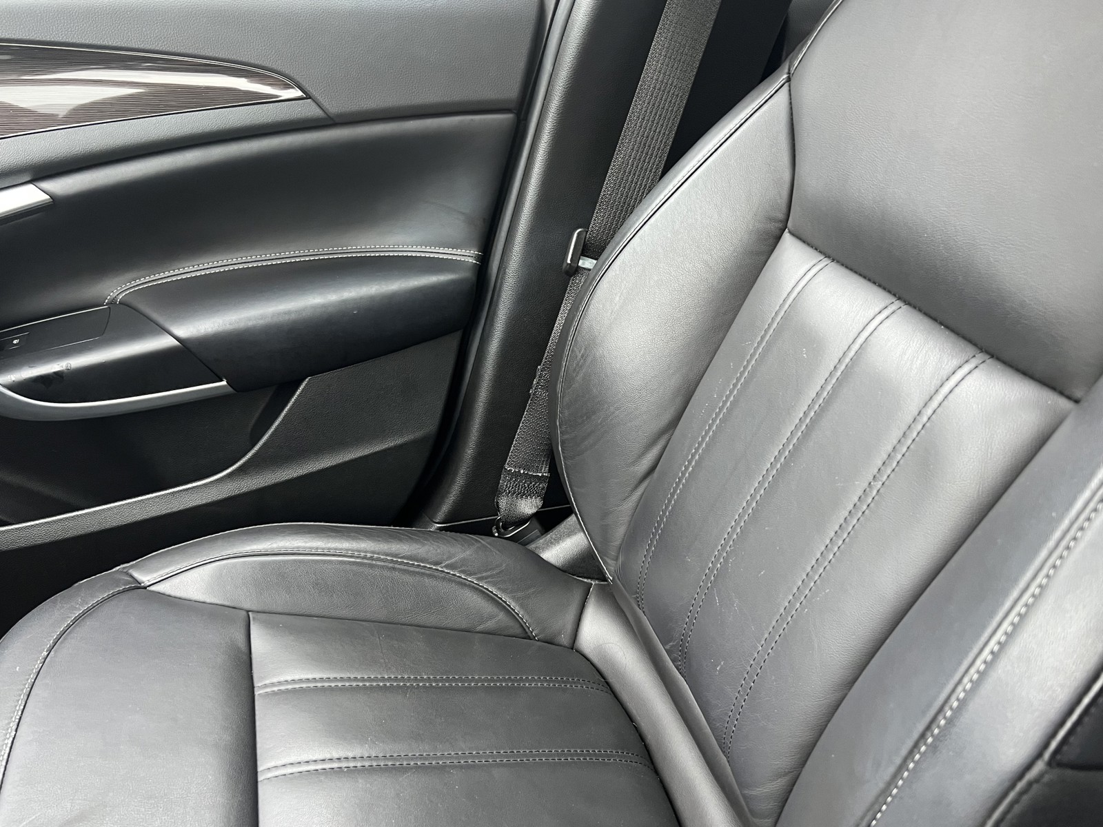 2016 Buick Regal Turbo photo 26