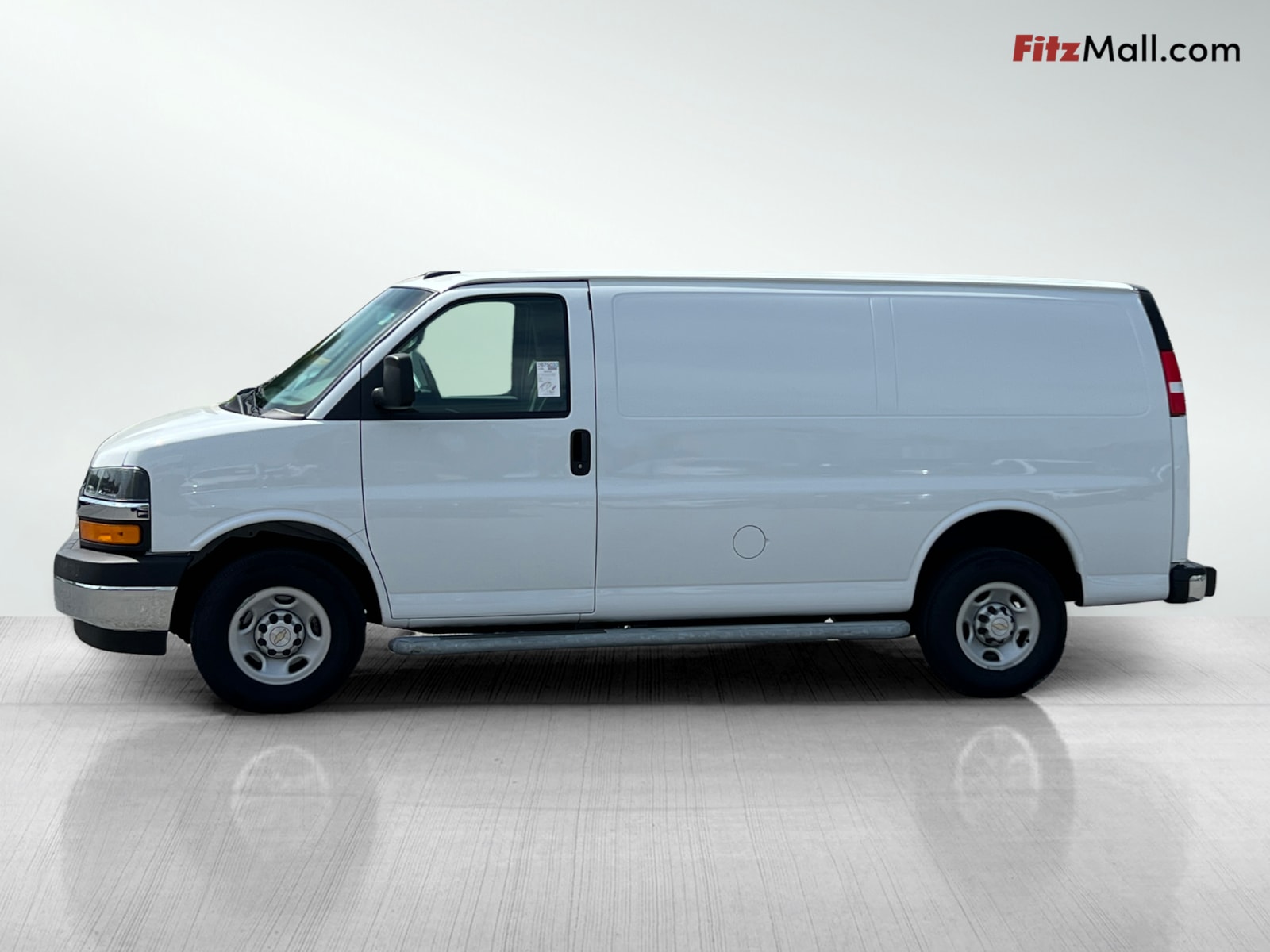 2023 Chevrolet Express 2500 Work Van Cargo photo 3