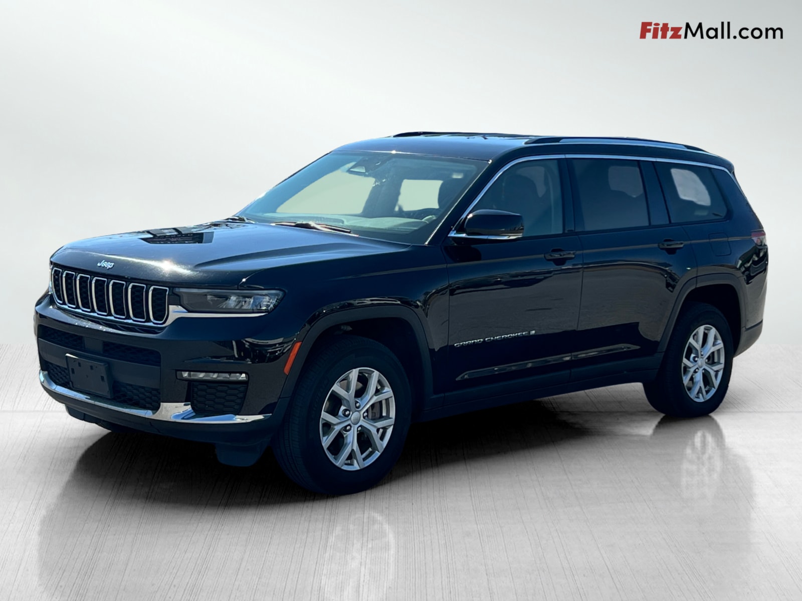 2023 Jeep Grand Cherokee Limited photo 2