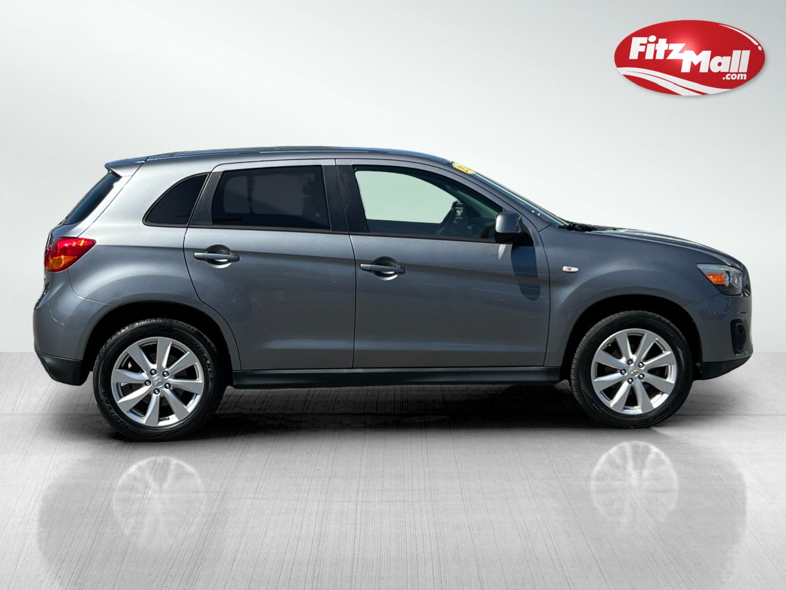 2015 Mitsubishi Outlander Sport ES photo 4