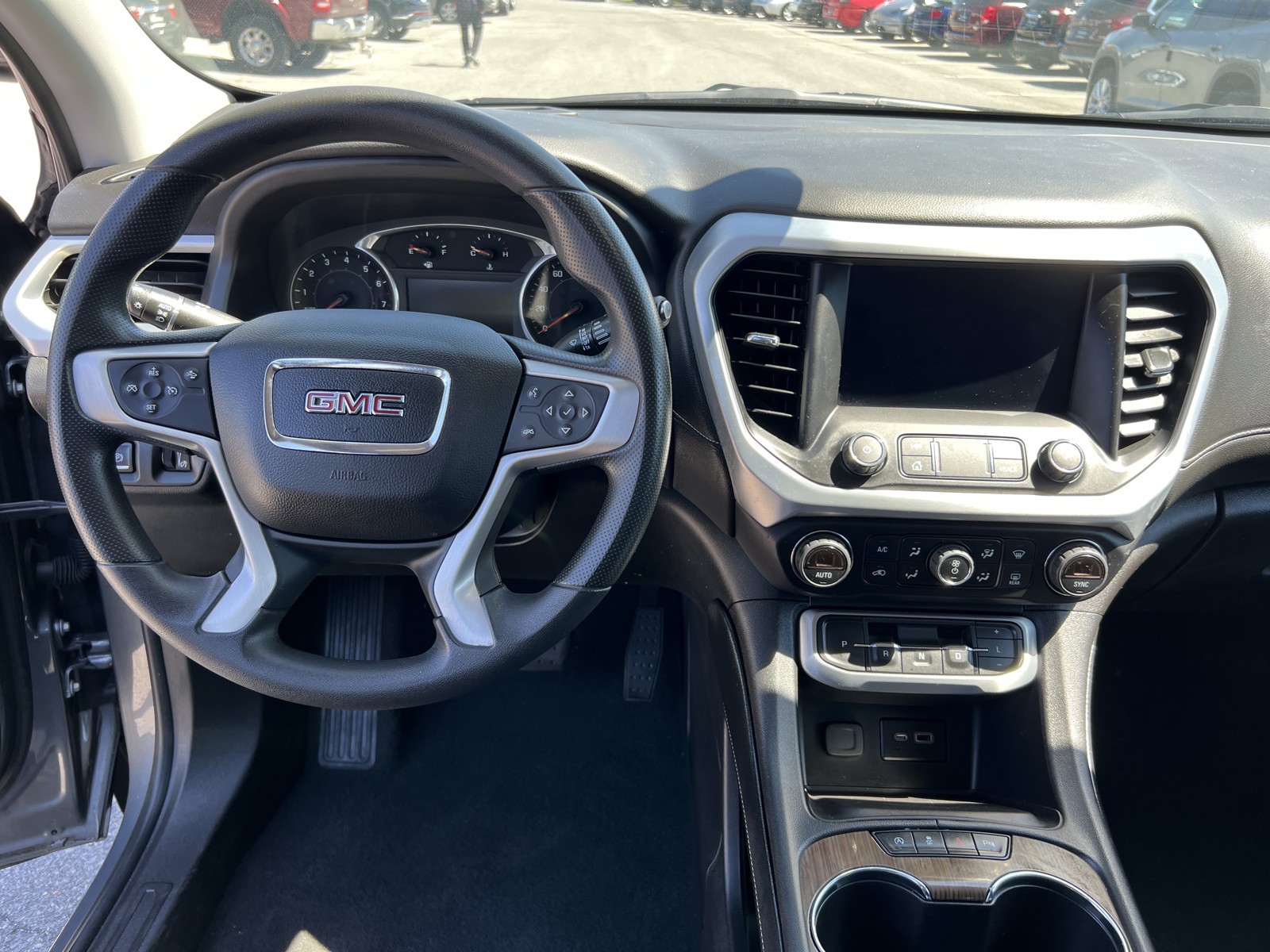 2022 Gmc Acadia SLE photo 10
