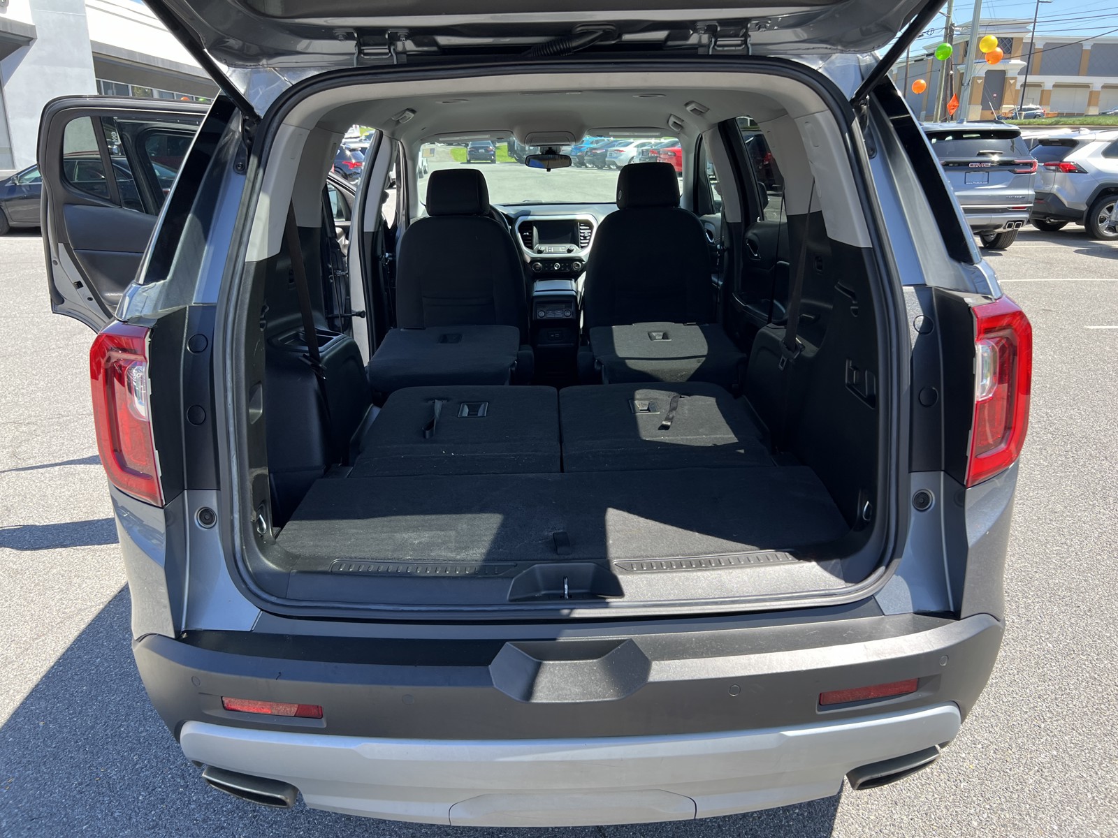 2022 Gmc Acadia SLE photo 22