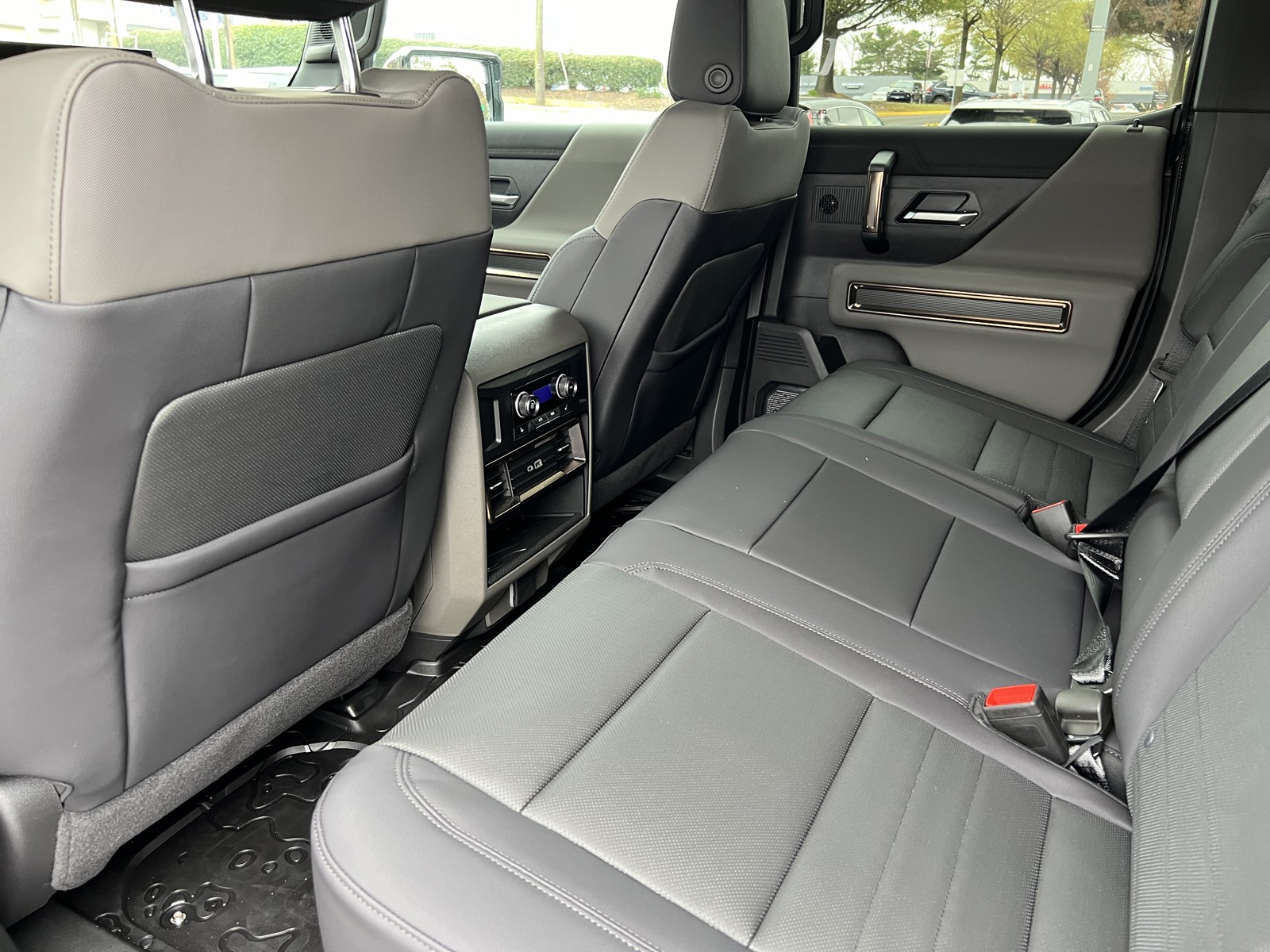 2025 Gmc Hummer EV photo 17