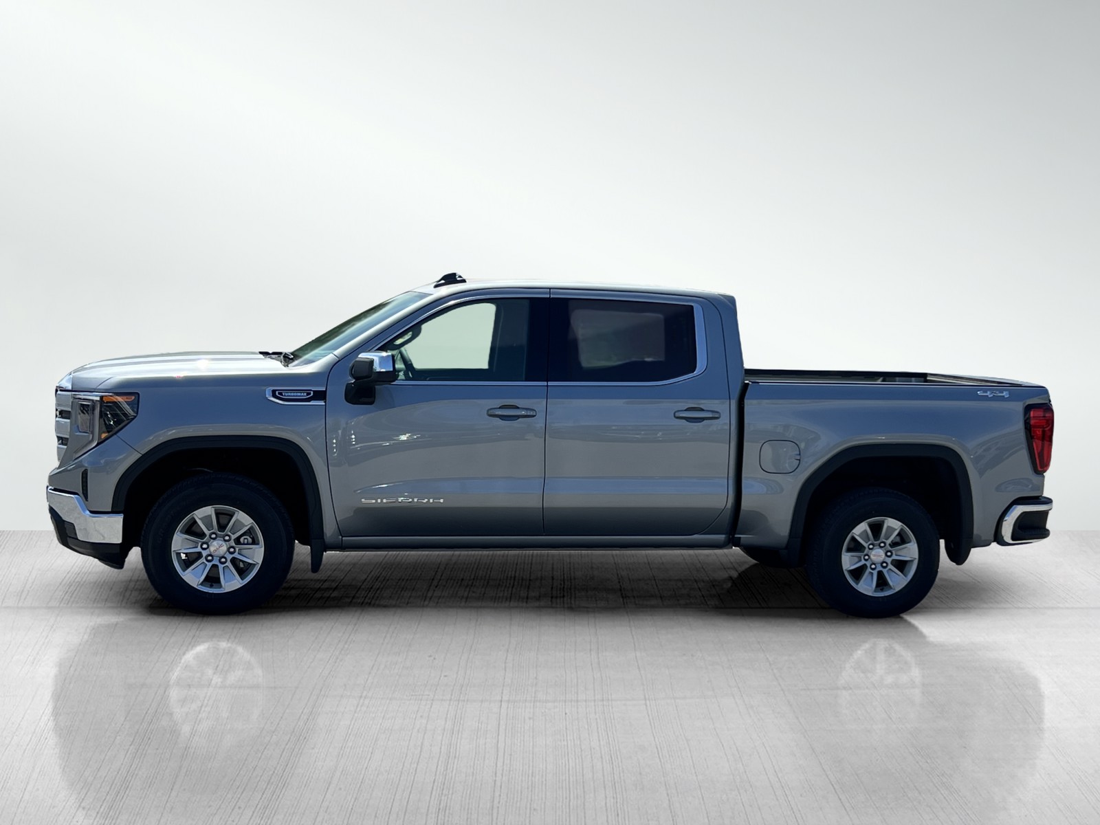 2025 Gmc Sierra 1500 SLE photo 3