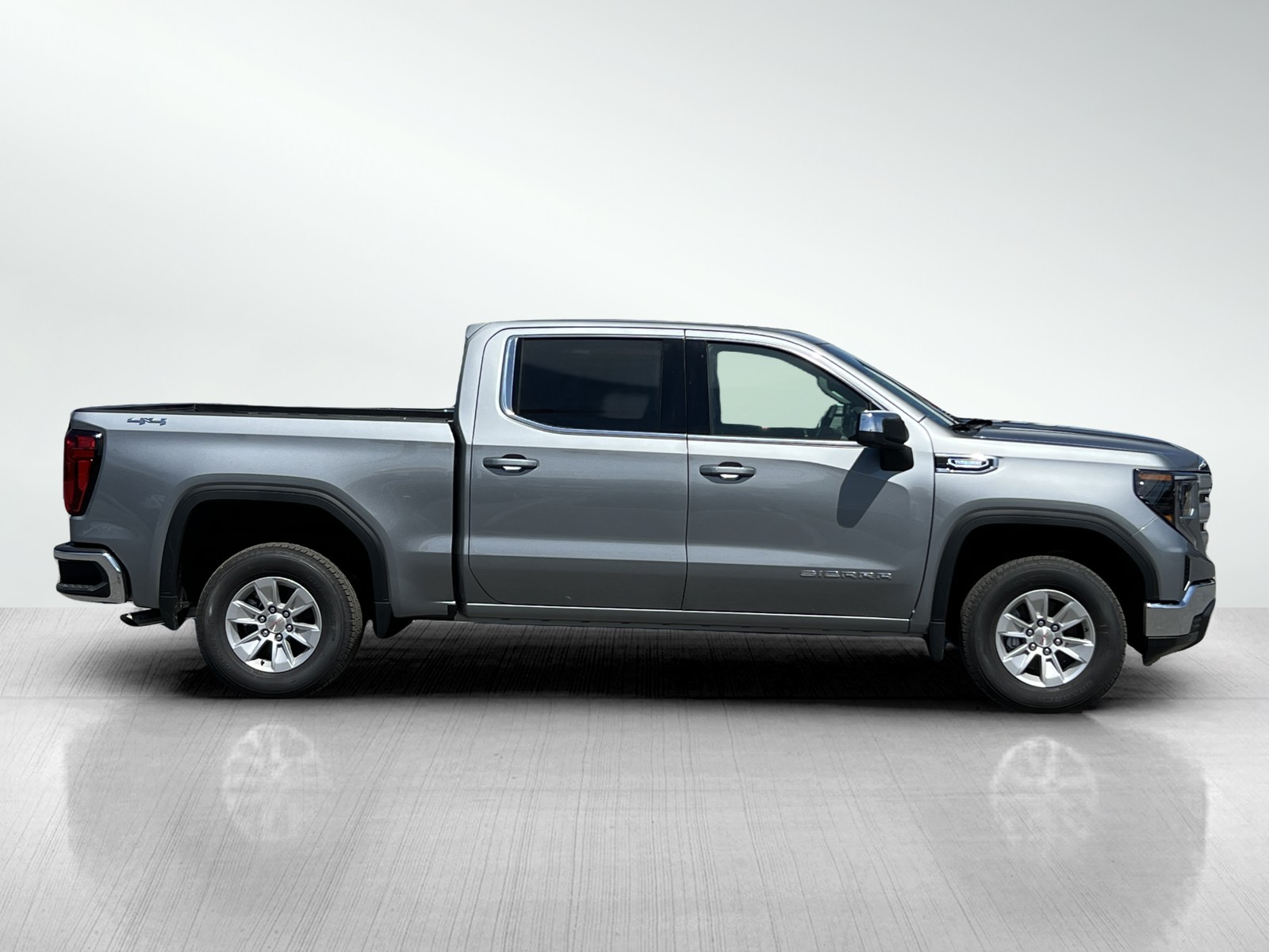 2025 Gmc Sierra 1500 SLE photo 4