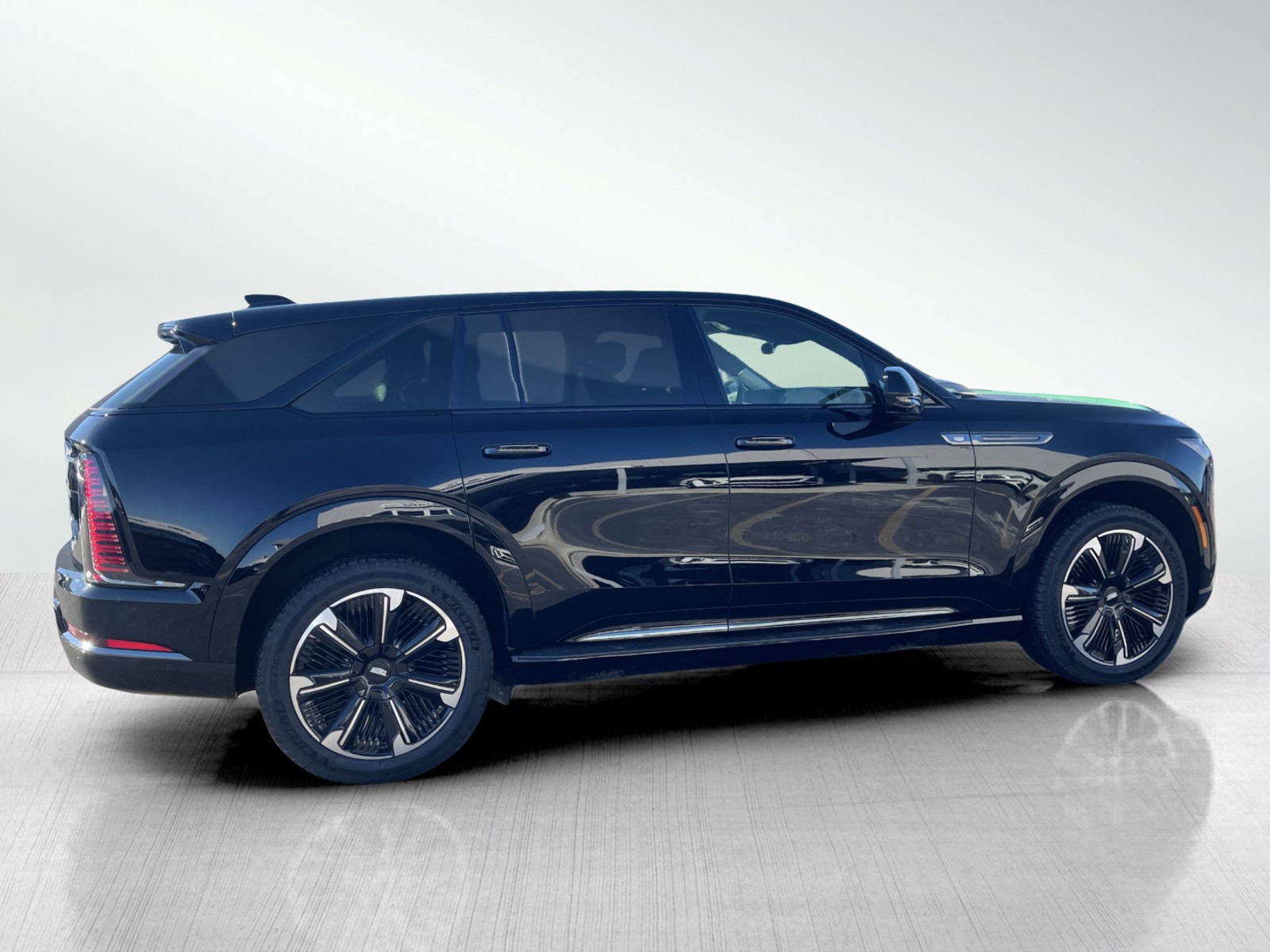 2025 Cadillac Escalade IQ Sport photo 4