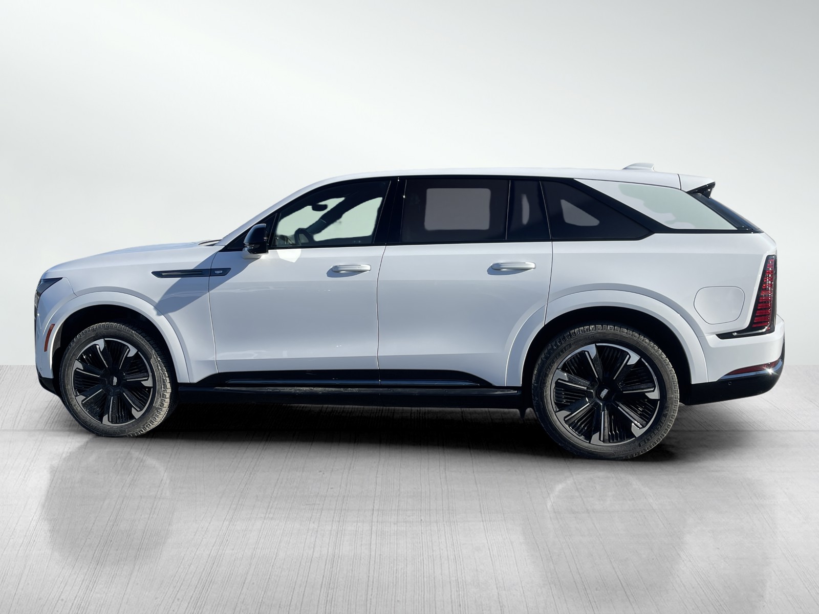 2025 Cadillac Escalade IQ Sport photo 3