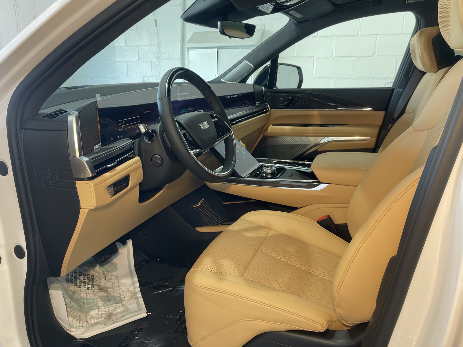 2025 Cadillac Escalade IQ Sport photo 9